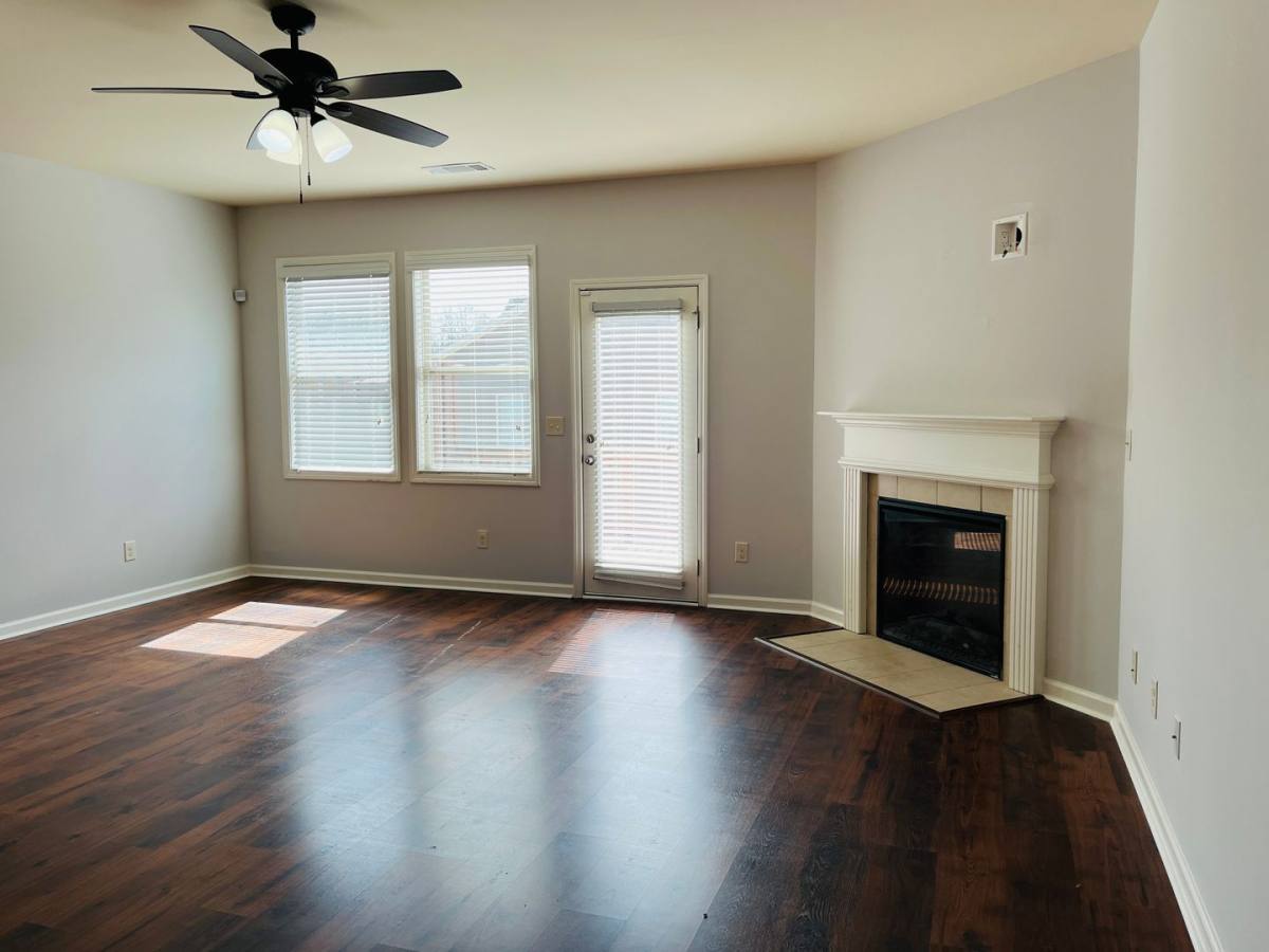 Townhouse for rent at 381 Sand Bay Dr SW, Atlanta, GA 30331