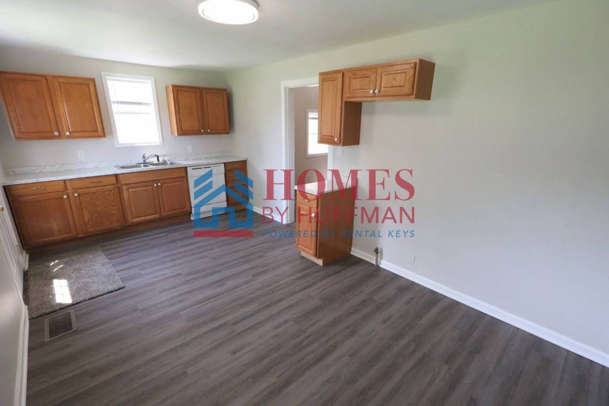 House for rent at 1025 N Second Ave, Evansville, IN 47710
