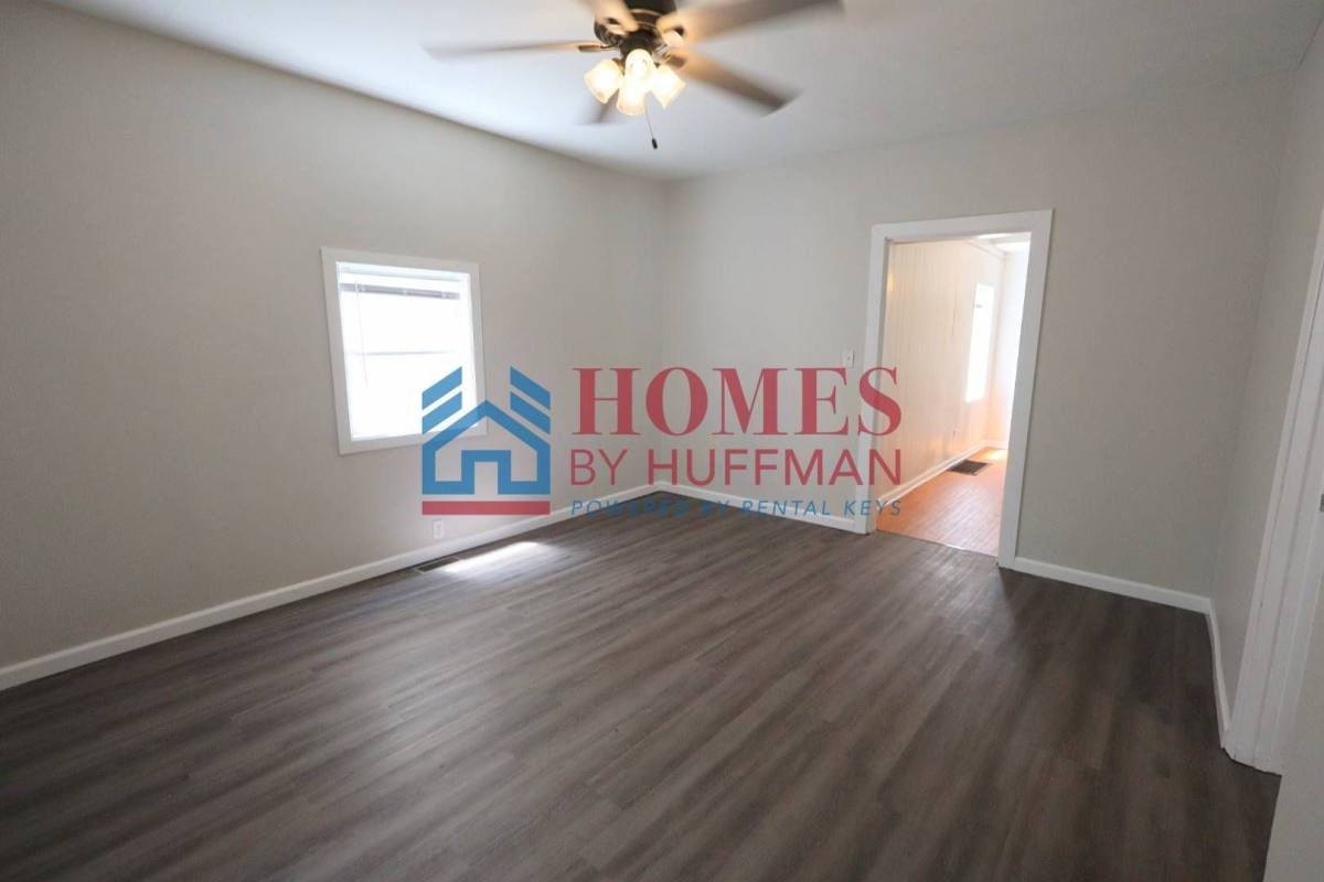 House for rent at 1025 N Second Ave, Evansville, IN 47710