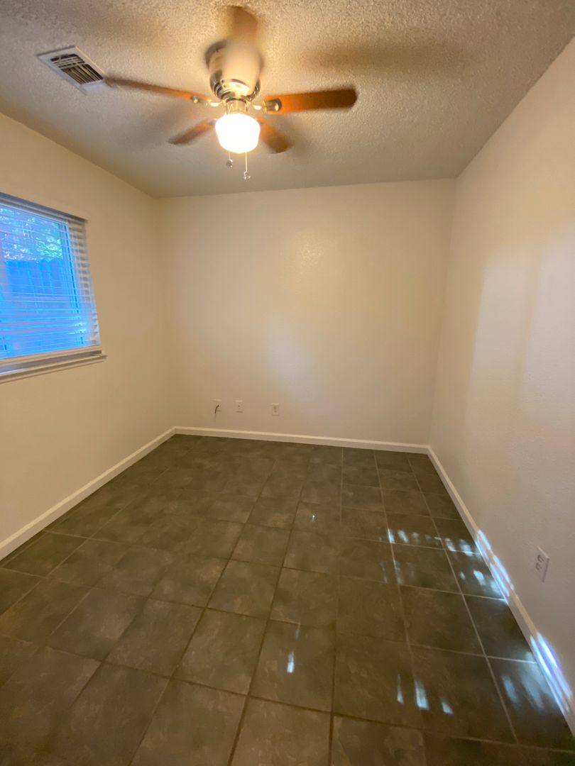 House for rent at 118 Raleigh Dr, Vacaville, CA 95687