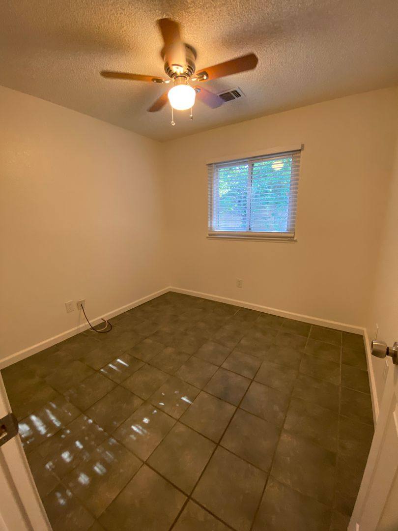 House for rent at 118 Raleigh Dr, Vacaville, CA 95687