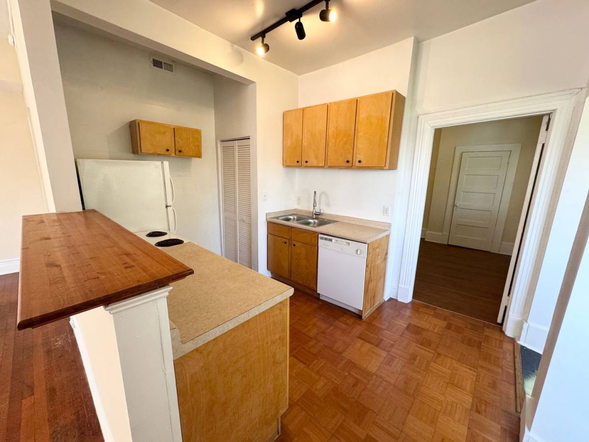 Apartment for rent at 121 S Boylan Ave, Raleigh, NC 27603