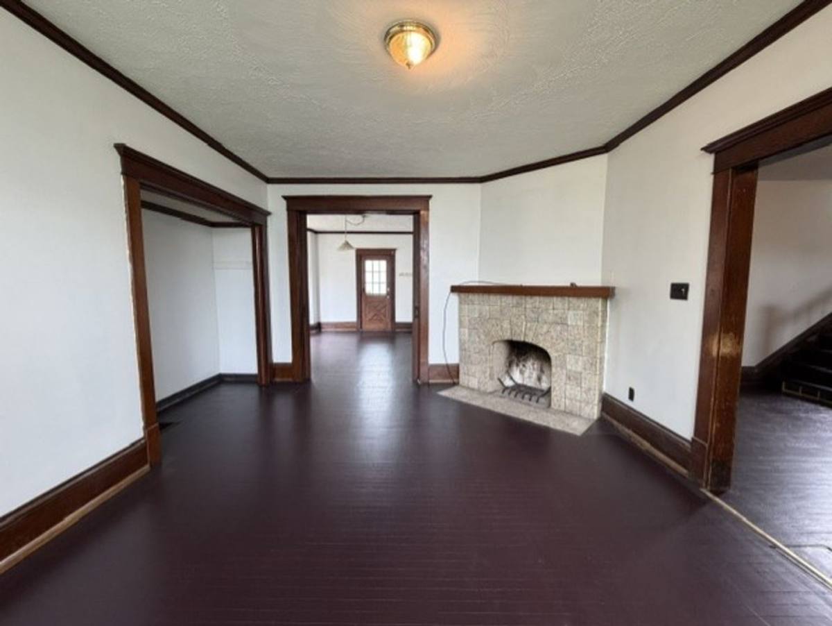 House for rent at 1518 Woodland Ave NW, Canton, OH 44703