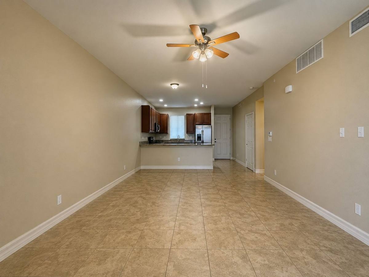 Apartment for rent at 4035 4109 SW, Cape Coral, FL 33914