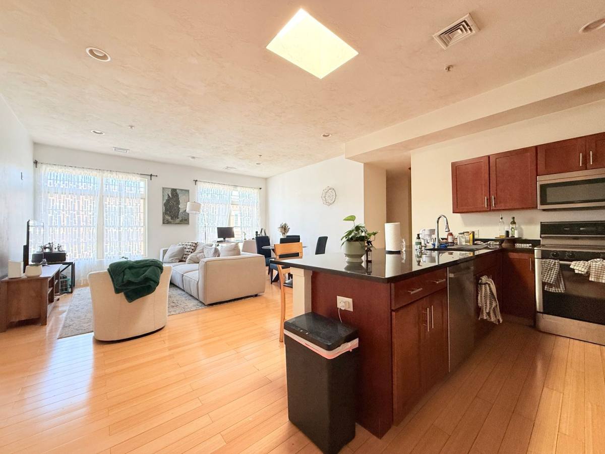 Apartment for rent at 9 Gardner St, Allston, MA 02134
