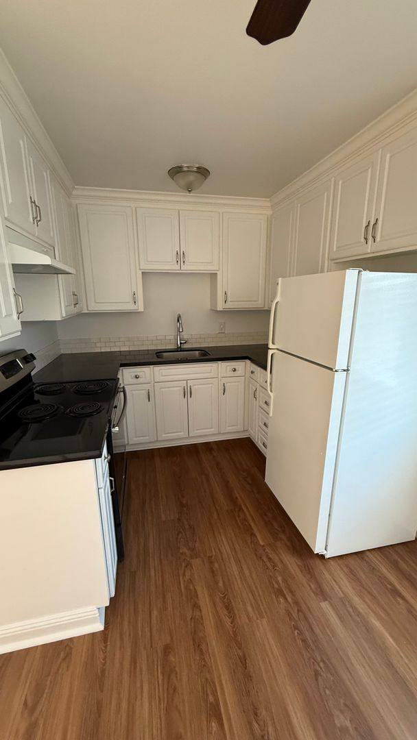 Apartment for rent at 2327 Pruneridge Ave, Santa Clara, CA 95050