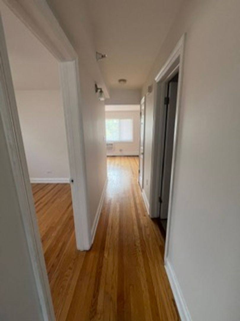 Apartment for rent at 202-222 N Salem Ave, Arlington Heights, IL 60005