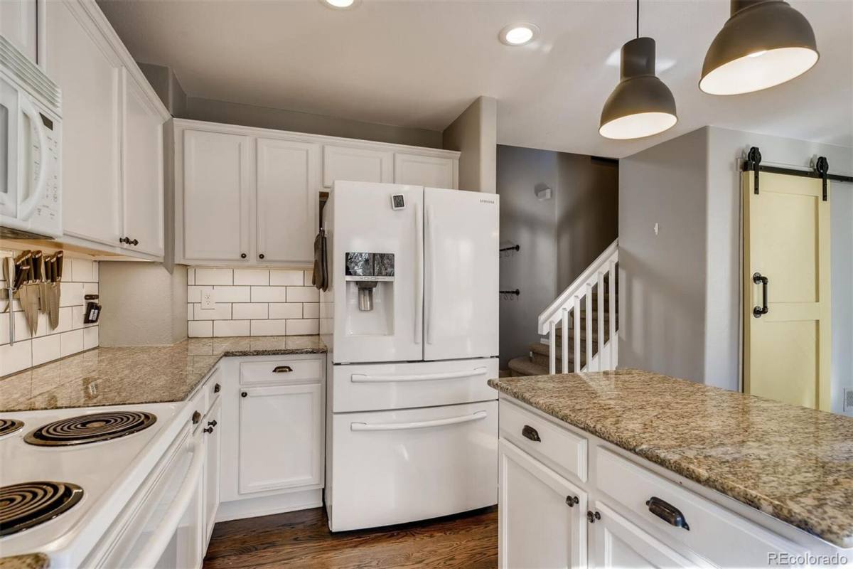 House for rent at 1118 Riddlewood Lane, Littleton, CO 80129