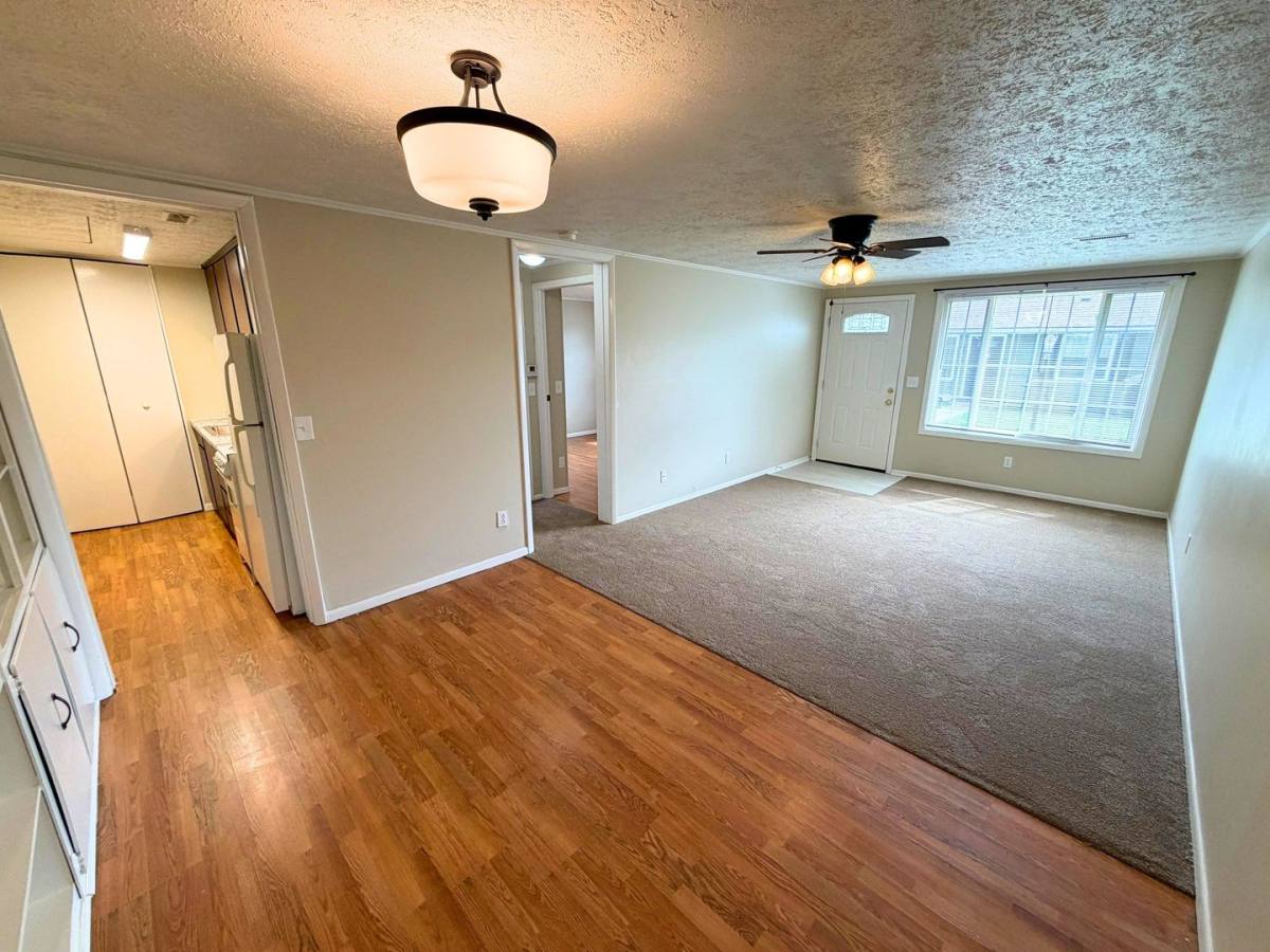 Apartment for rent at 505 Pine Valley Dr, Steubenville, OH 43953