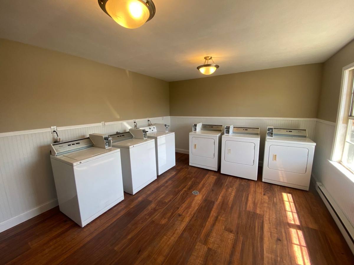 Apartment for rent at 505 Pine Valley Dr, Steubenville, OH 43953