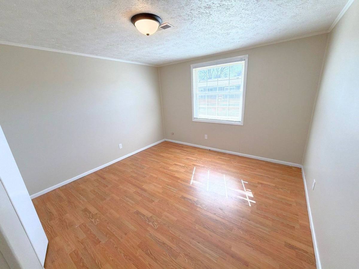 Apartment for rent at 505 Pine Valley Dr, Steubenville, OH 43953