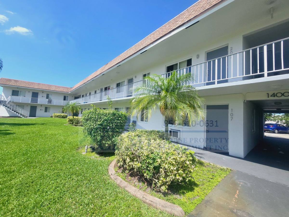Apartment for rent at 1200 S Broadway, Lake Worth, FL 33462