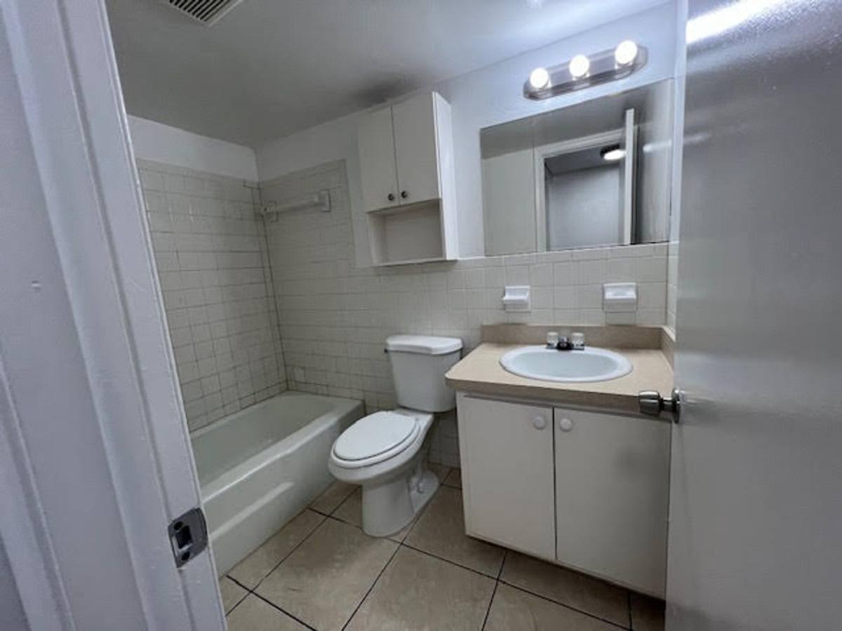 Apartment for rent at 1200 S Broadway, Lake Worth, FL 33462