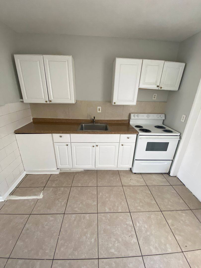 Apartment for rent at 3712 Henry Ave, West Palm Beach, FL 33405
