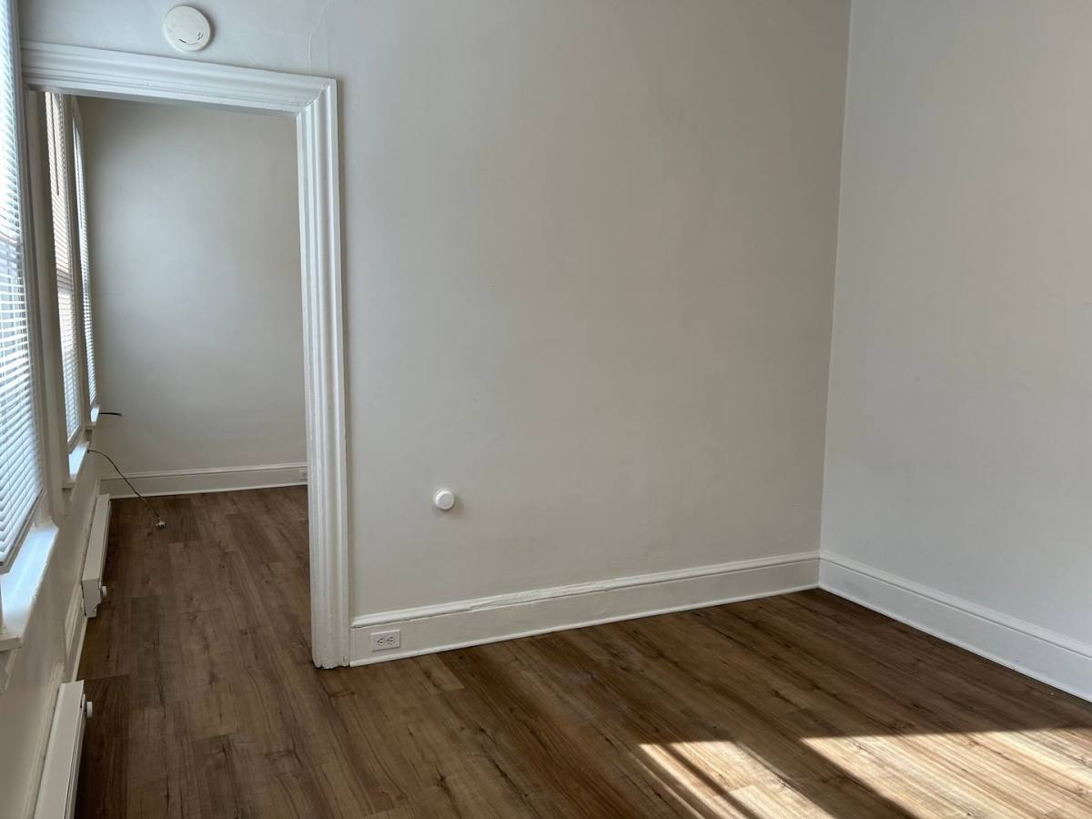 Apartment for rent at 126 1 2 E Lemon St, Lancaster, PA 17602