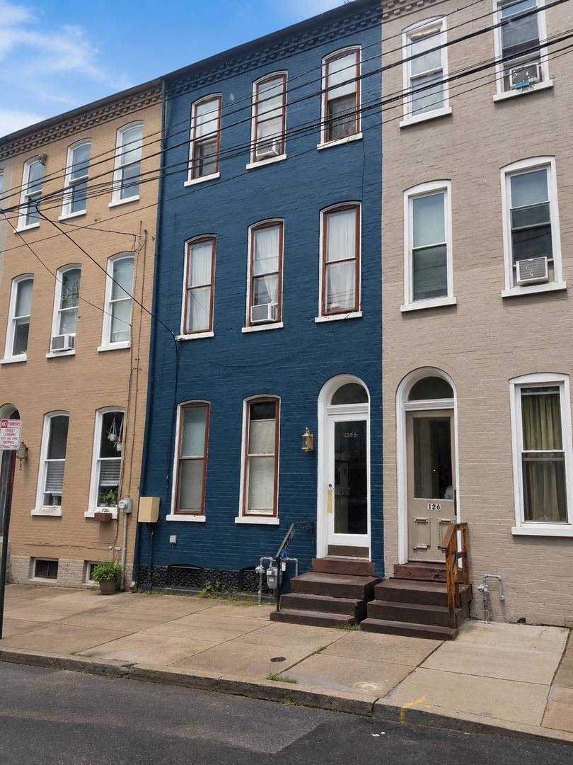 Apartment for rent at 126 1 2 E Lemon St, Lancaster, PA 17602