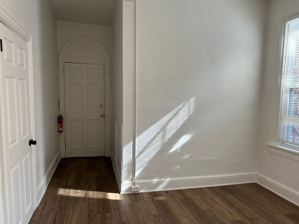Apartment for rent at 126 1 2 E Lemon St, Lancaster, PA 17602