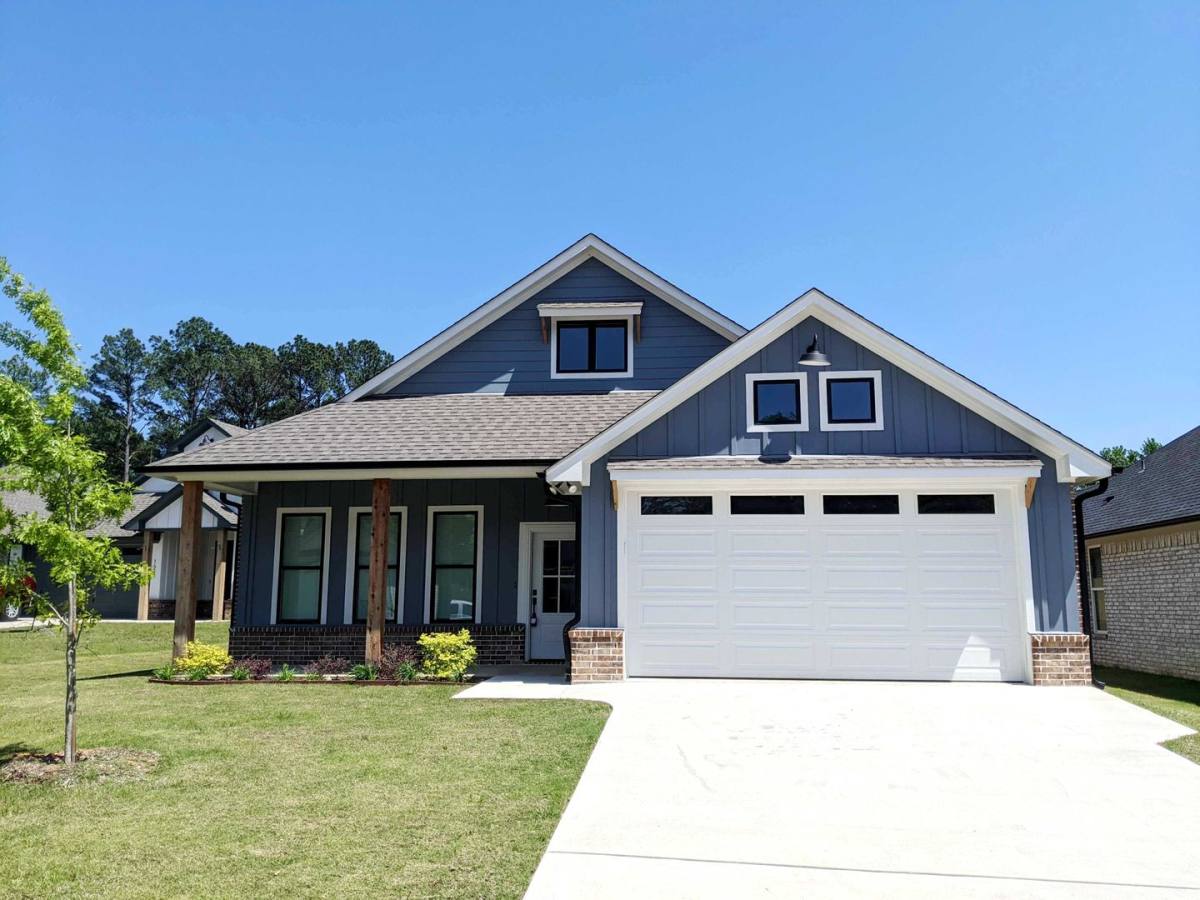 House for rent at 1692 Alamo Crossing, Tyler, TX 75701