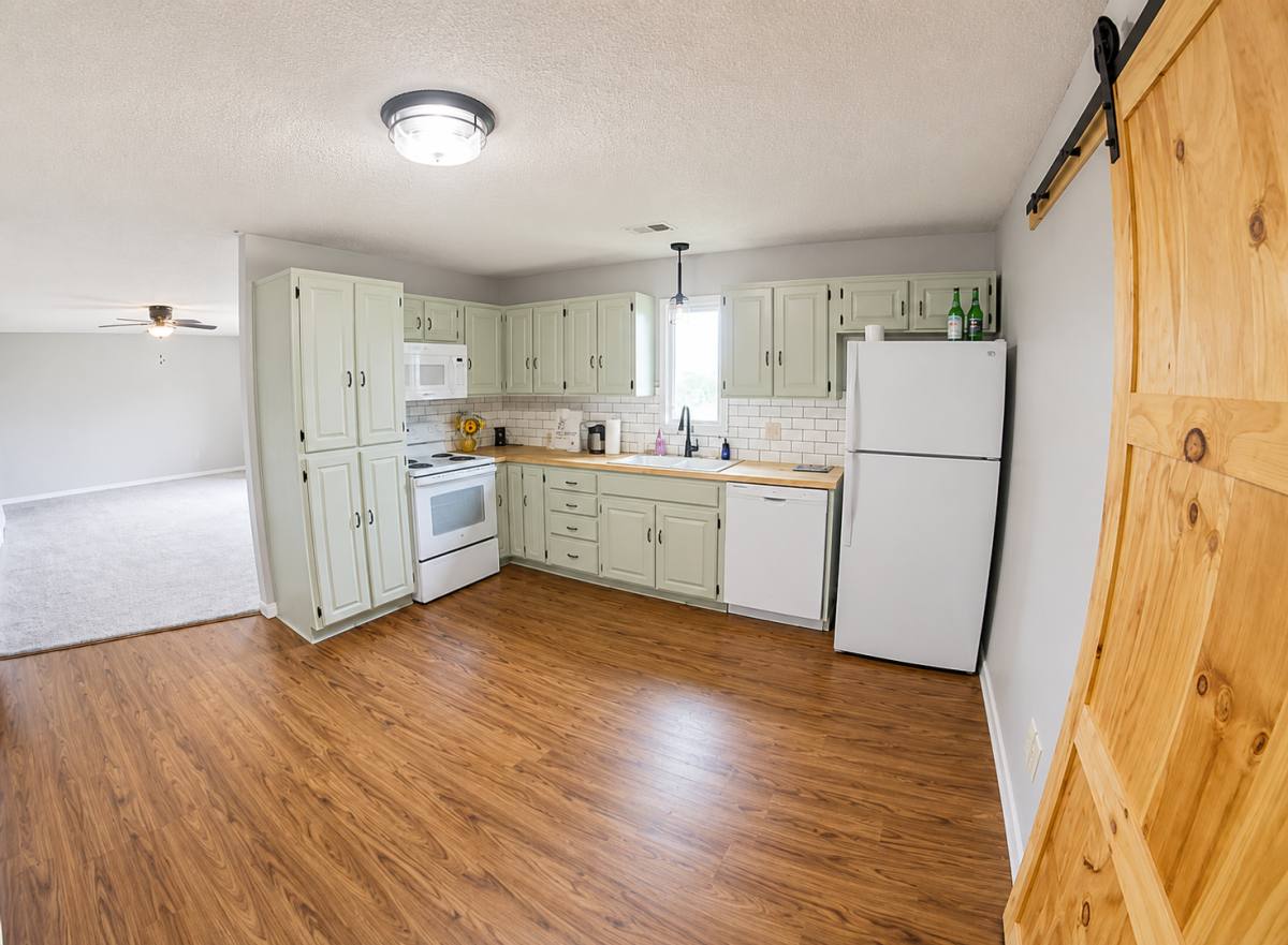 House for rent at 703 Mission Ave, Manhattan, KS 66502