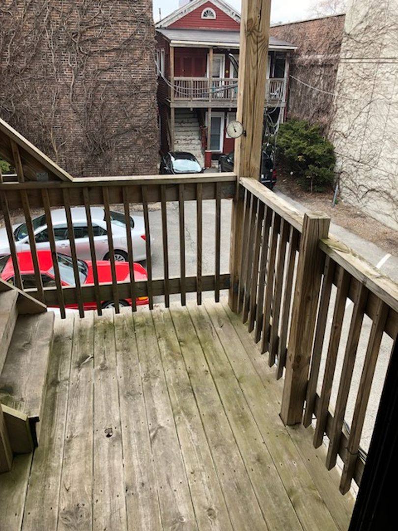 Apartment for rent at 1628-30 N Wells St, Chicago, IL 60614