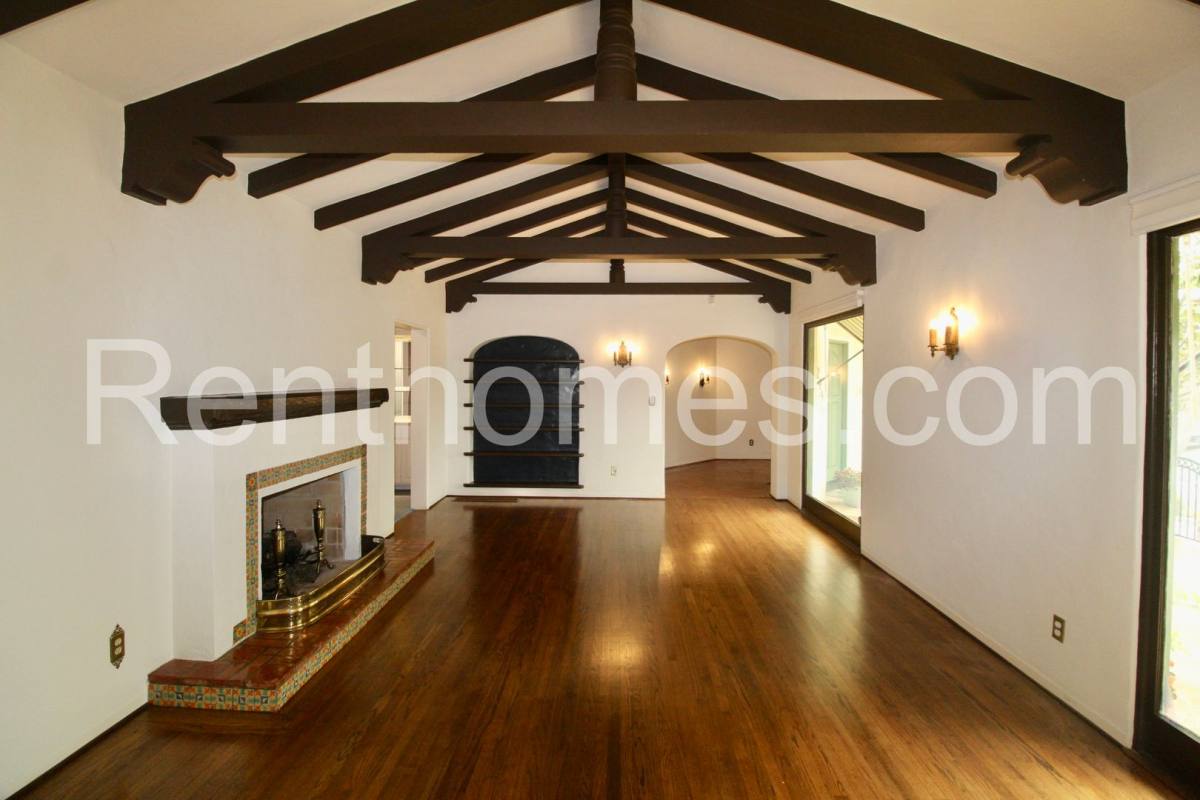 House for rent at 2244 Plum St, San Diego, CA 92106