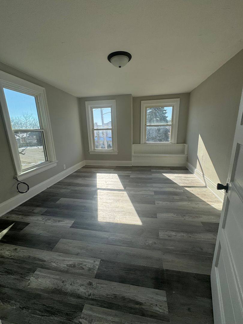 Apartment for rent at 414-416 Park Ave, Hamilton, OH 45013