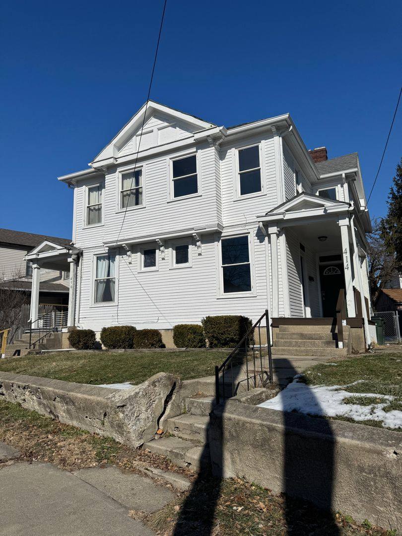 Apartment for rent at 414-416 Park Ave, Hamilton, OH 45013