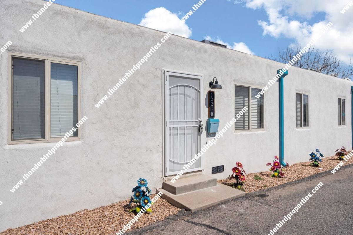 Apartment for rent at 1221 San Mateo Blvd SE, Albuquerque, NM 87108