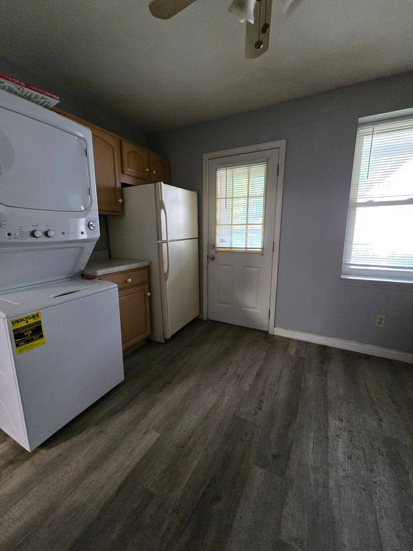 Apartment for rent at 635-639 Baldwin St, Bridgeville, PA 15017