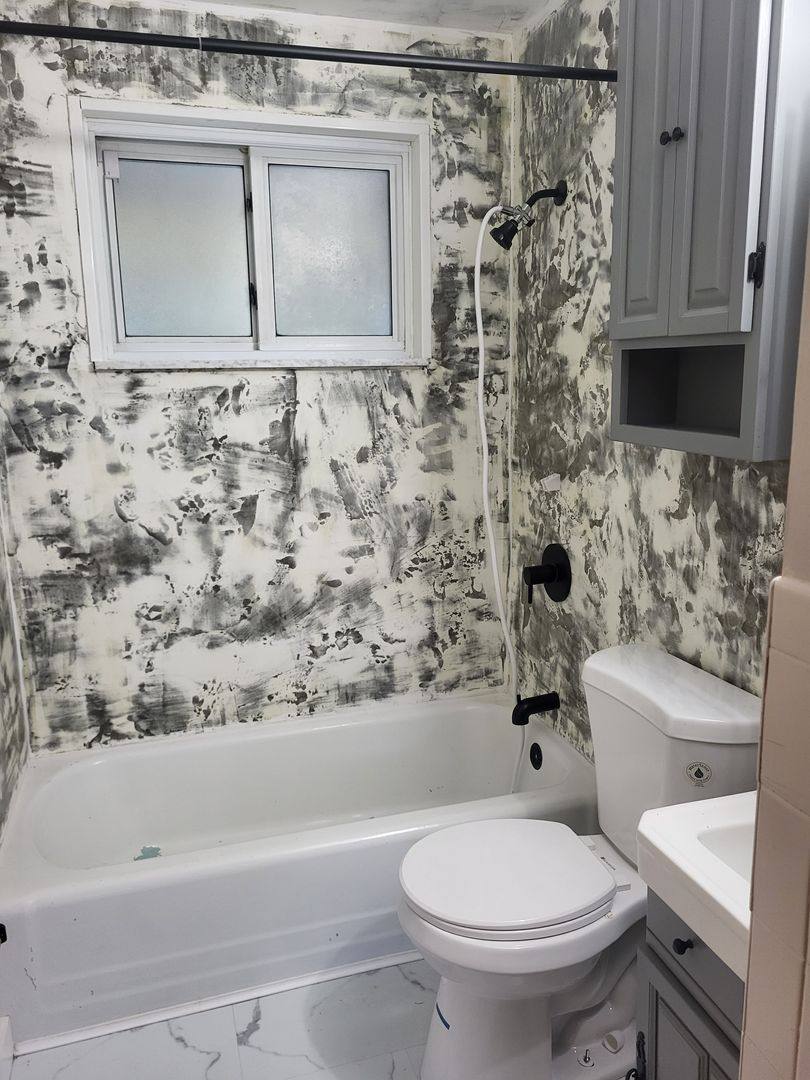 House for rent at 808 Norvell Dr, Pittsburgh, PA 15235