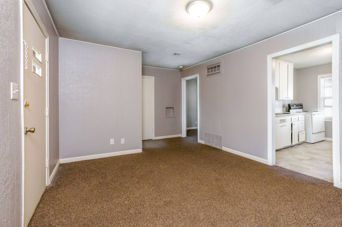 Apartment for rent at 1826-1832 S Hiram St, Wichita, KS 67213