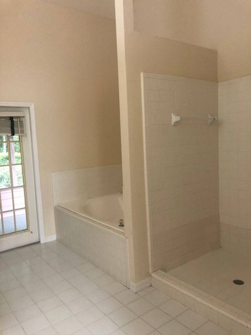 House for rent at 1406 NW 100th Terrace, Gainesville, FL 32606