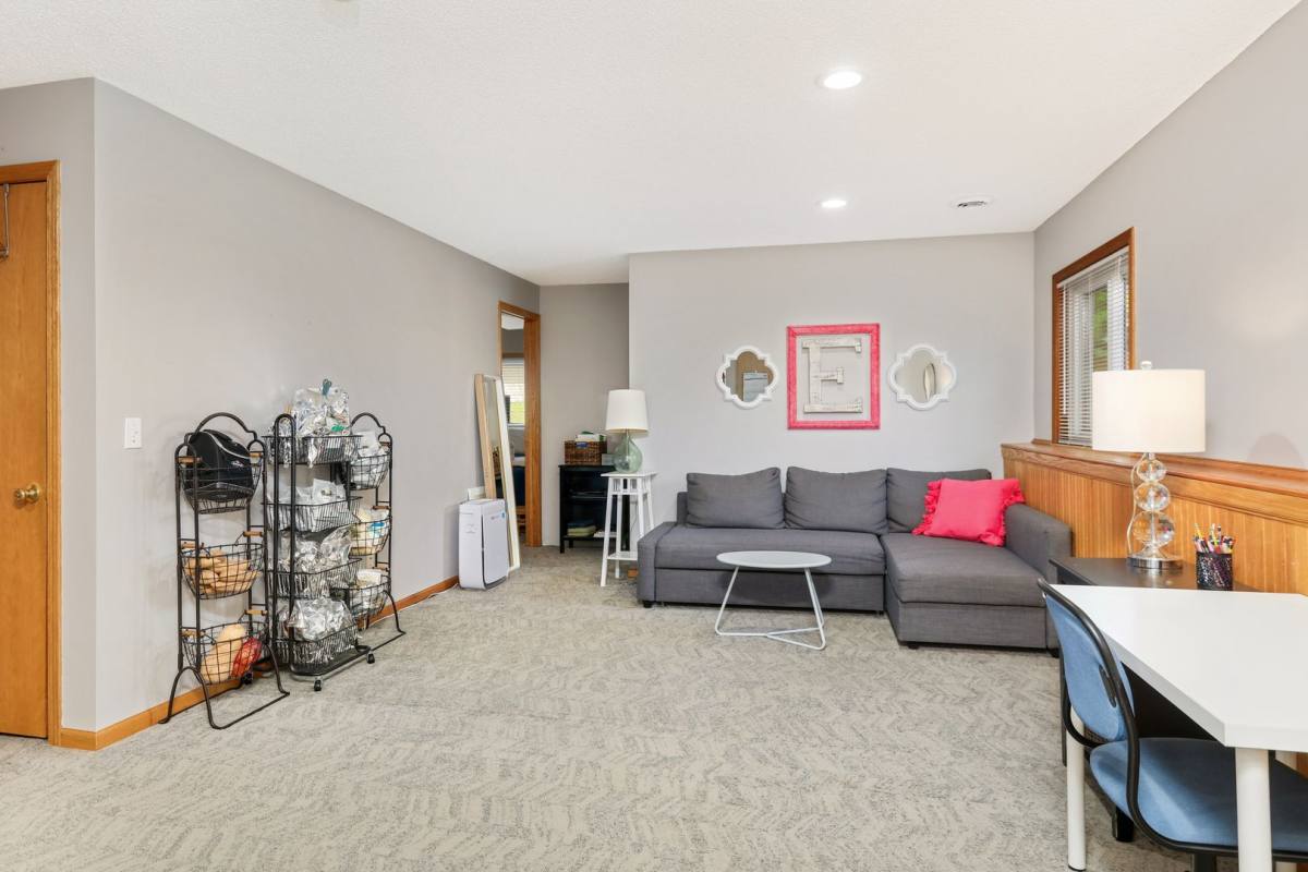 House for rent at 19441 Denver St NW, Elk River, MN 55330
