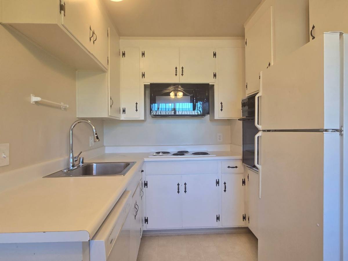 Apartment for rent at 3579 Agate Dr, Santa Clara, CA 95051