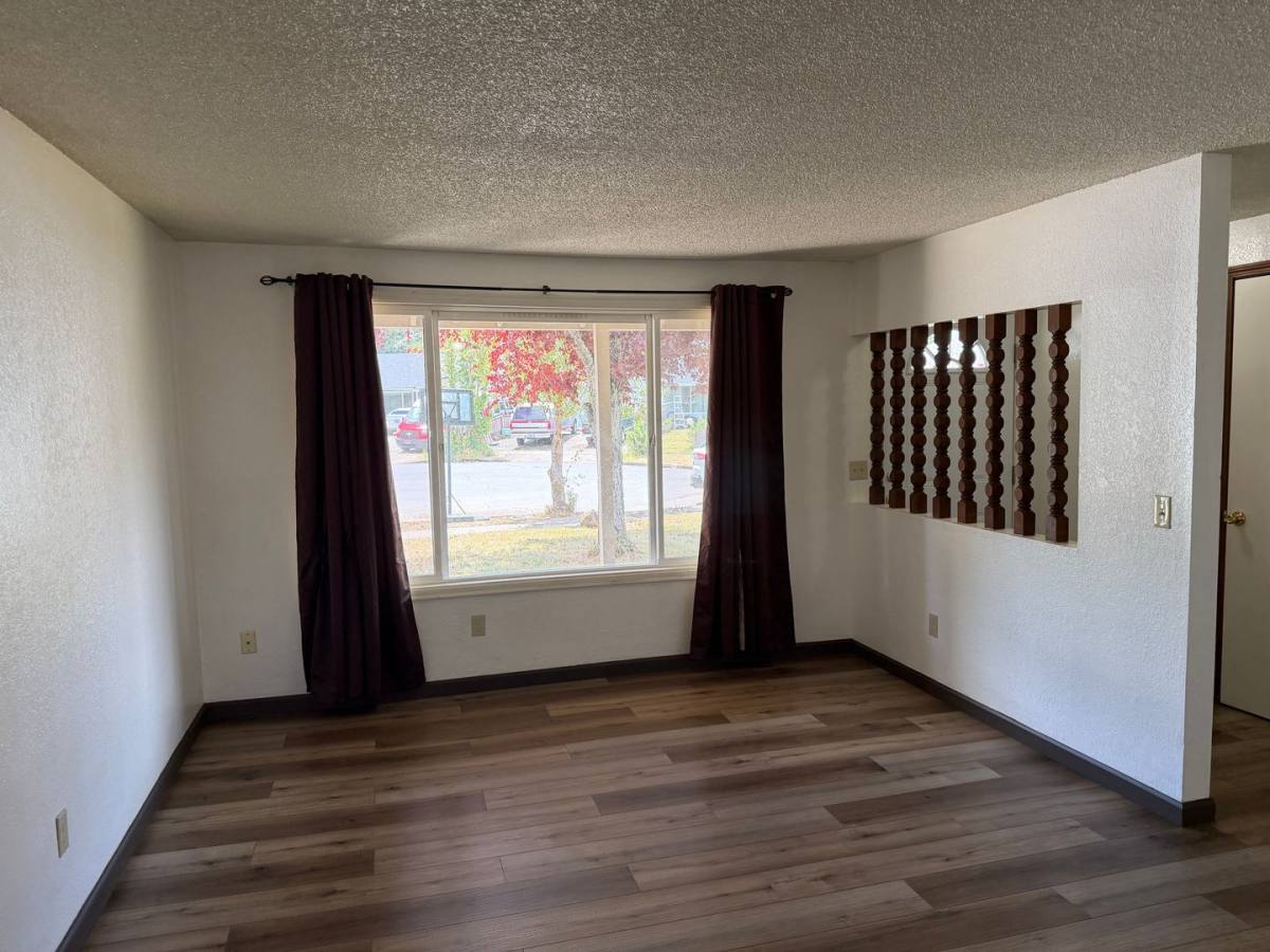 House for rent at 6836 B St, Springfield, OR 97478
