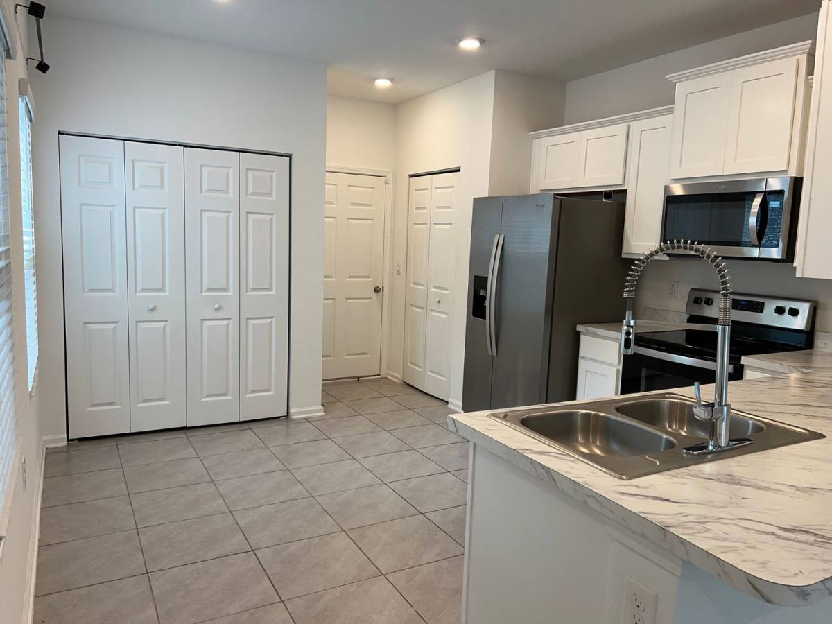 Townhouse for rent at 4021 Haymon Ave, Jacksonville, FL 32220