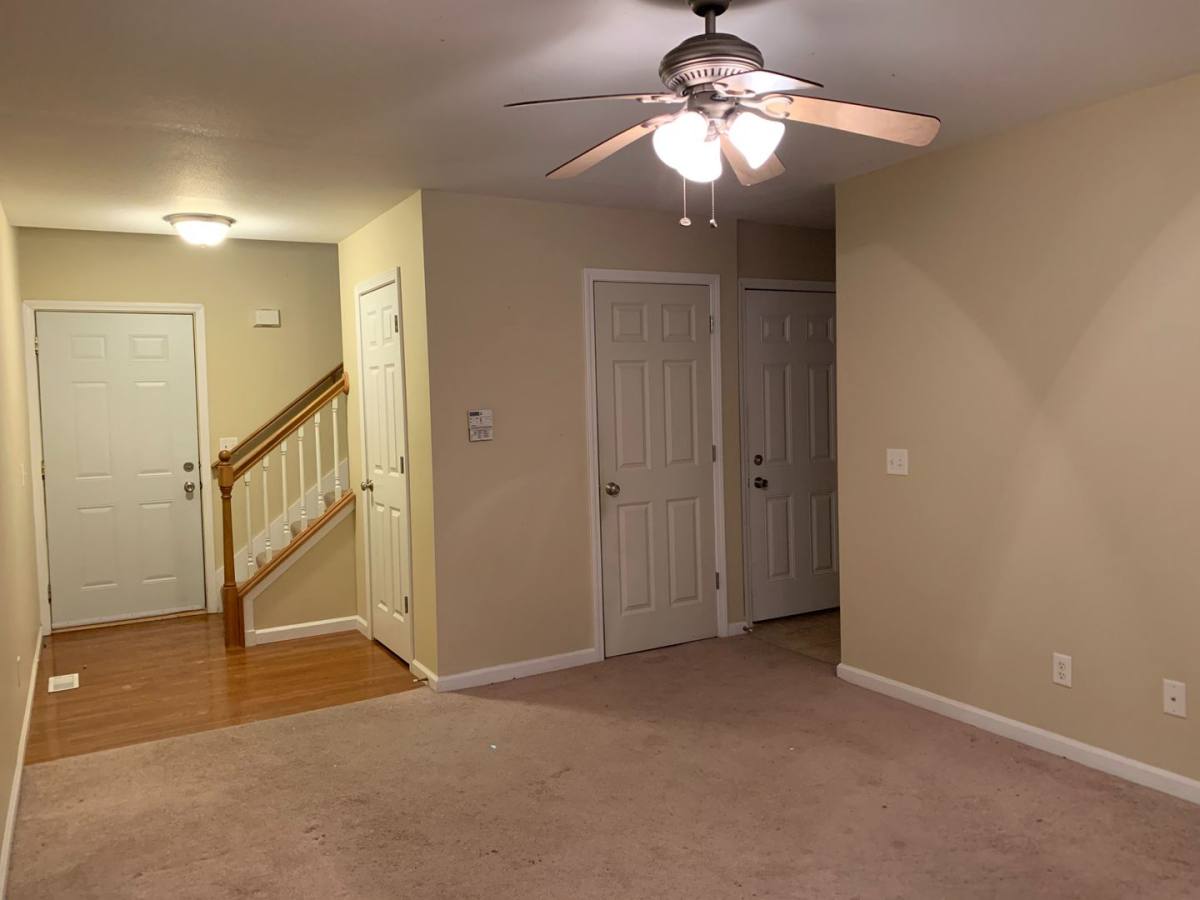 Townhouse for rent at 207 W Vine St, Tolono, IL 61880