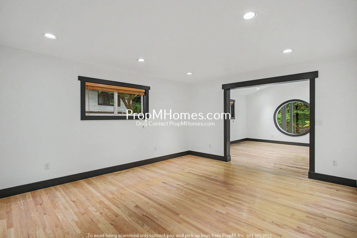 House for rent at 1112 Erickson St, Lake Oswego, OR 97034