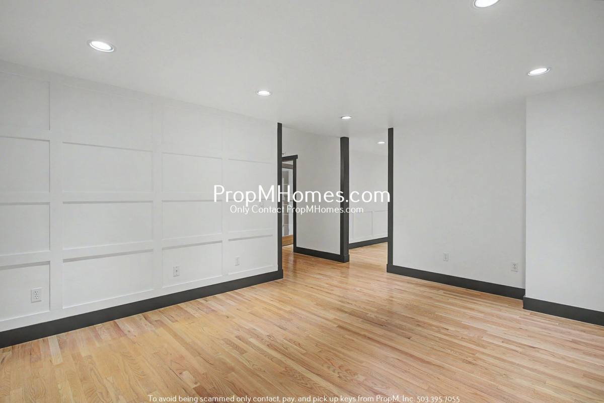 House for rent at 1112 Erickson St, Lake Oswego, OR 97034
