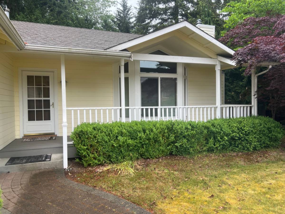 House for rent at 9330 Classic Dr NE, Olympia, WA 98516