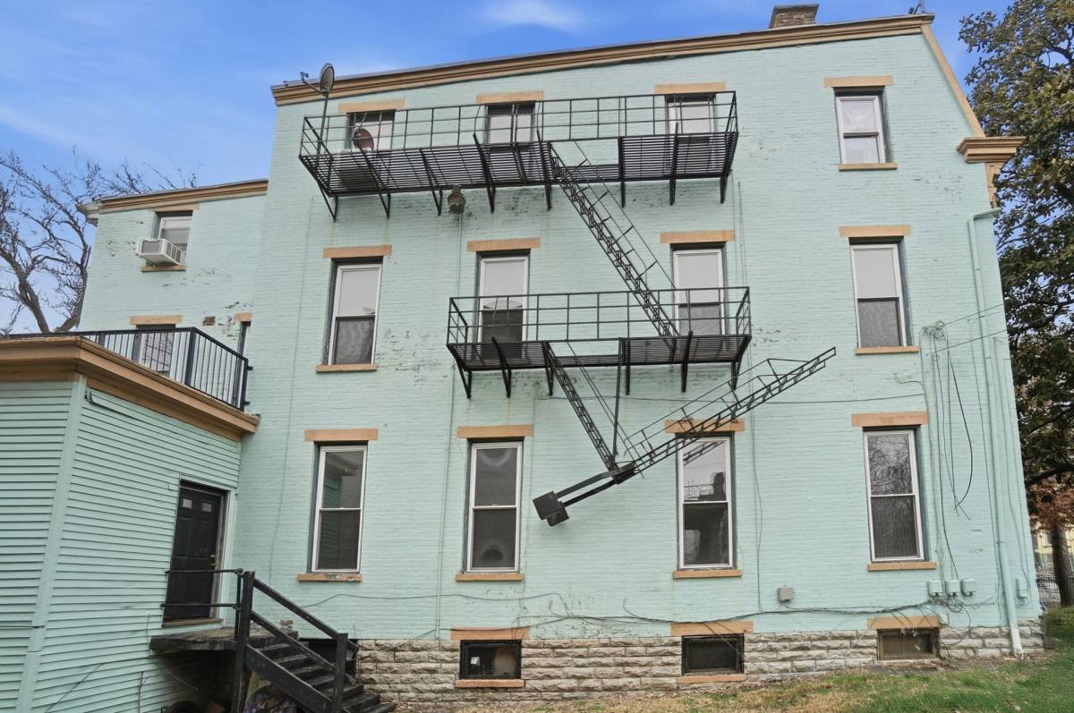 Apartment for rent at 2341 W McMicken Ave, Cincinnati, OH 45214
