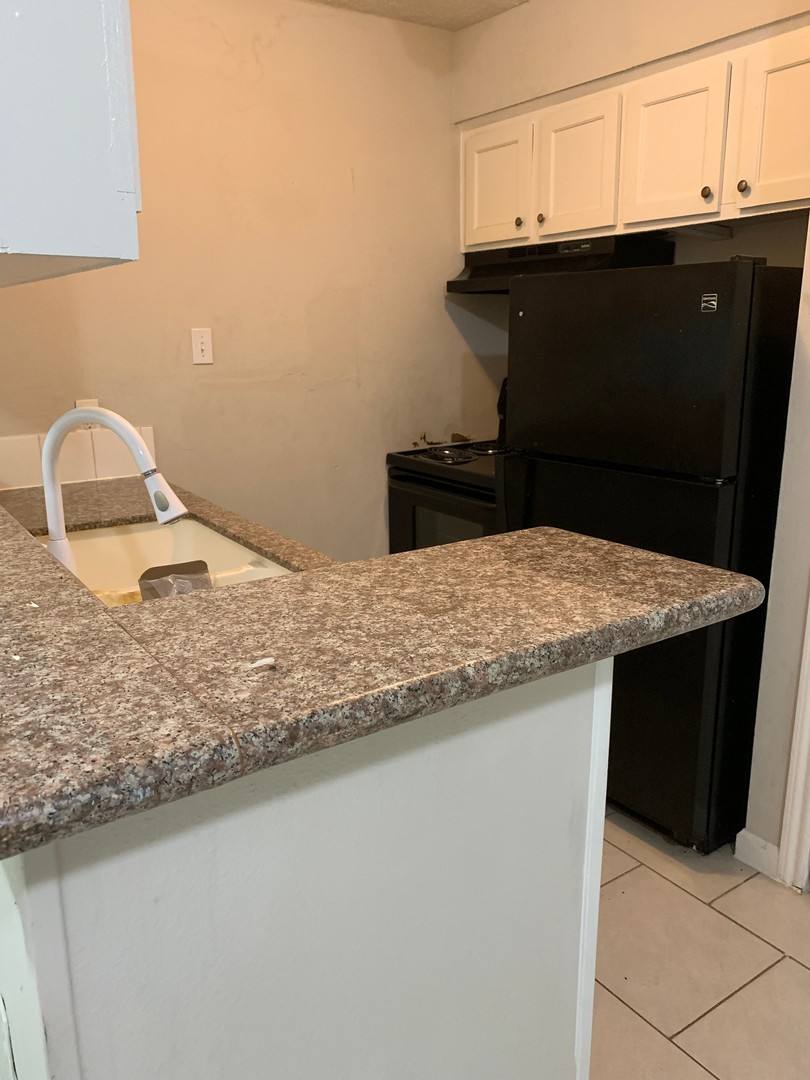 Apartment for rent at 6519 Sloan St, Houston, TX 77087