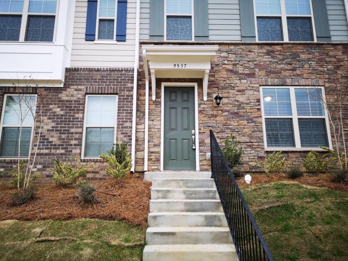 Townhouse for rent at 9537 Ainslie Downs St, Charlotte, NC 28273