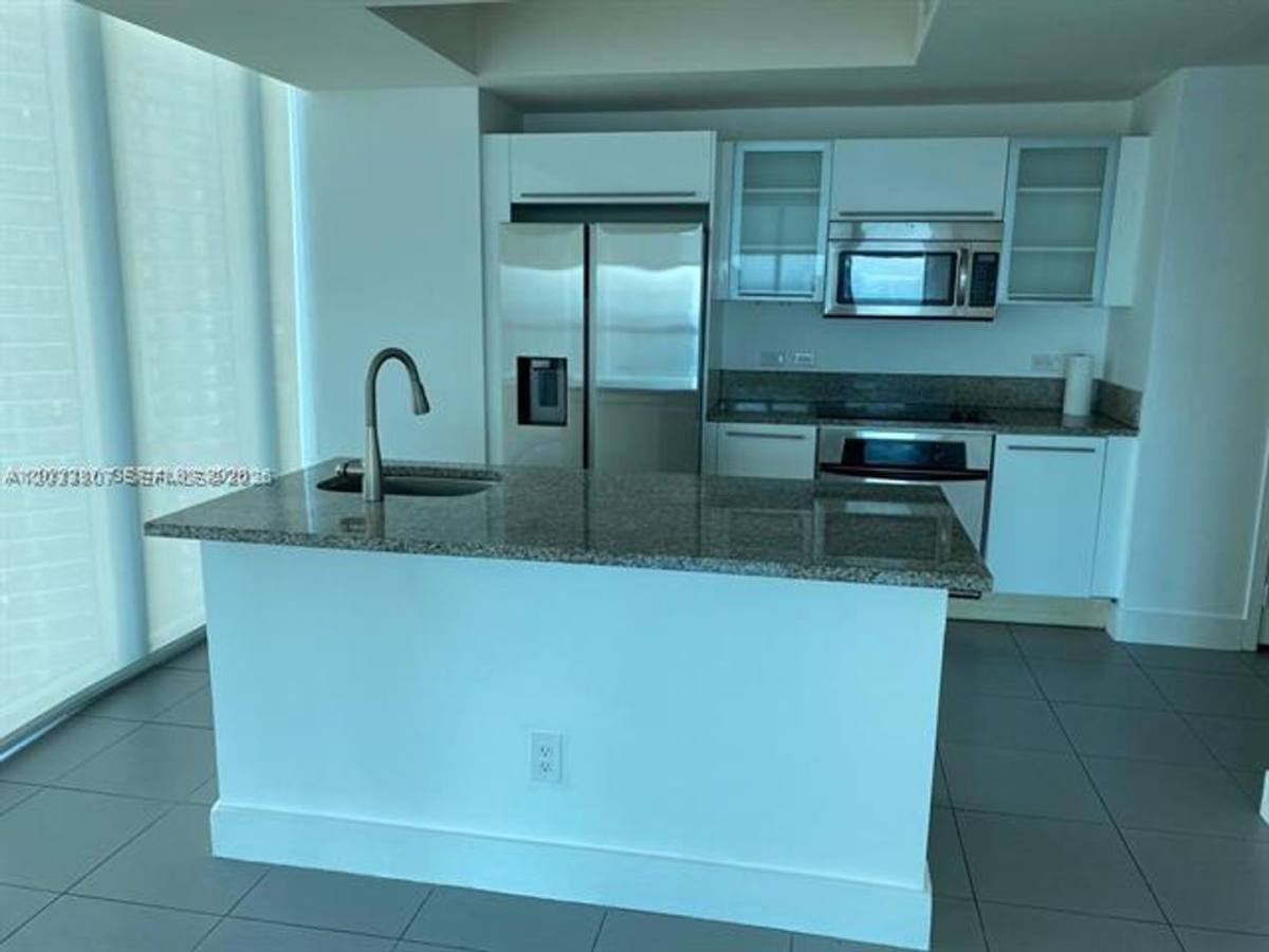 Apartment for rent at 888 Biscayne Blvd, Miami, FL 33132