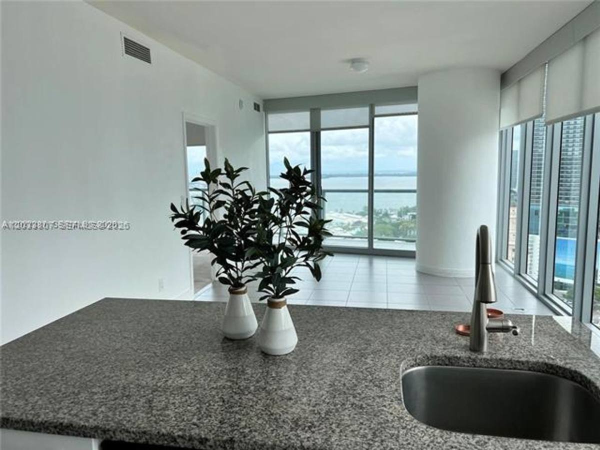 Apartment for rent at 888 Biscayne Blvd, Miami, FL 33132
