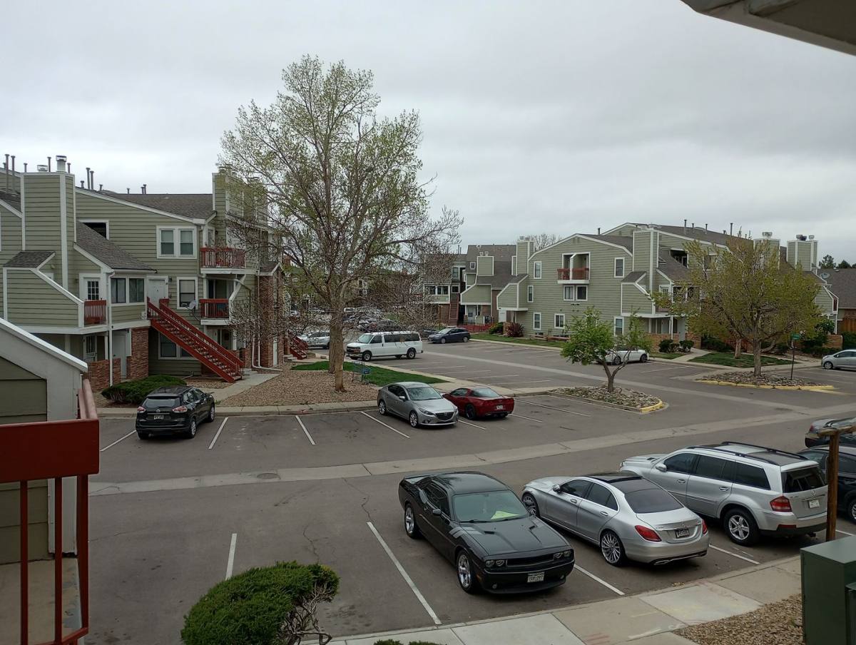 Apartment for rent at 972 S Dearborn Way, Aurora, CO 80012