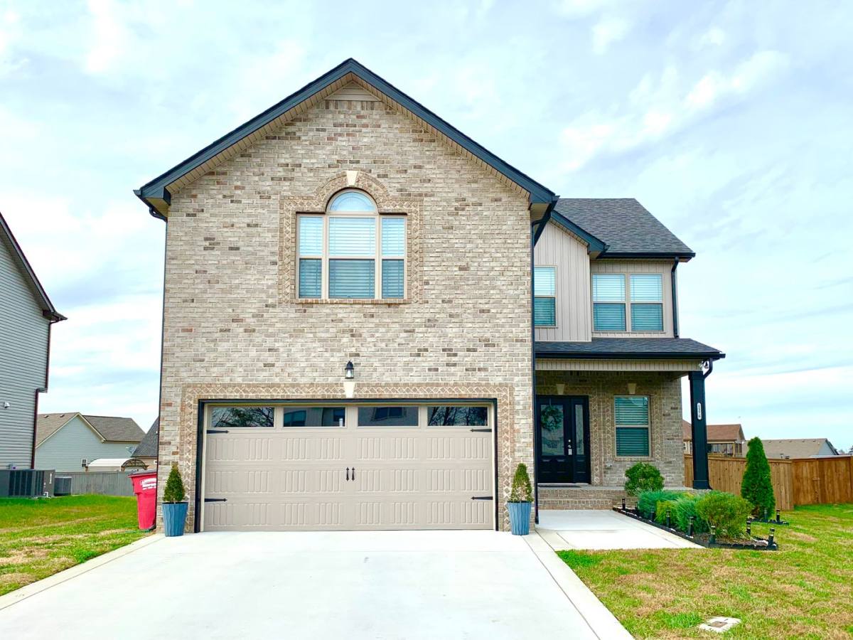 House for rent at 1376 Apple Blossom Rd, Clarksville, TN 37042