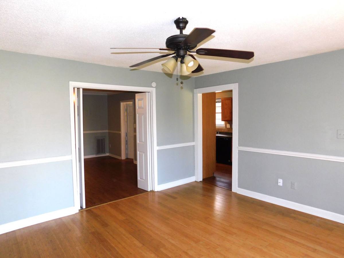 House for rent at 2128 N Red Banks Rd, Byhalia, MS 38611