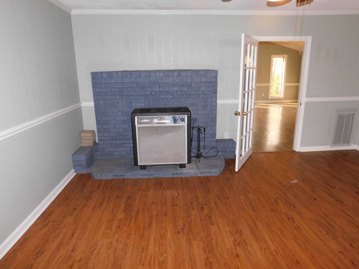 House for rent at 2128 N Red Banks Rd, Byhalia, MS 38611