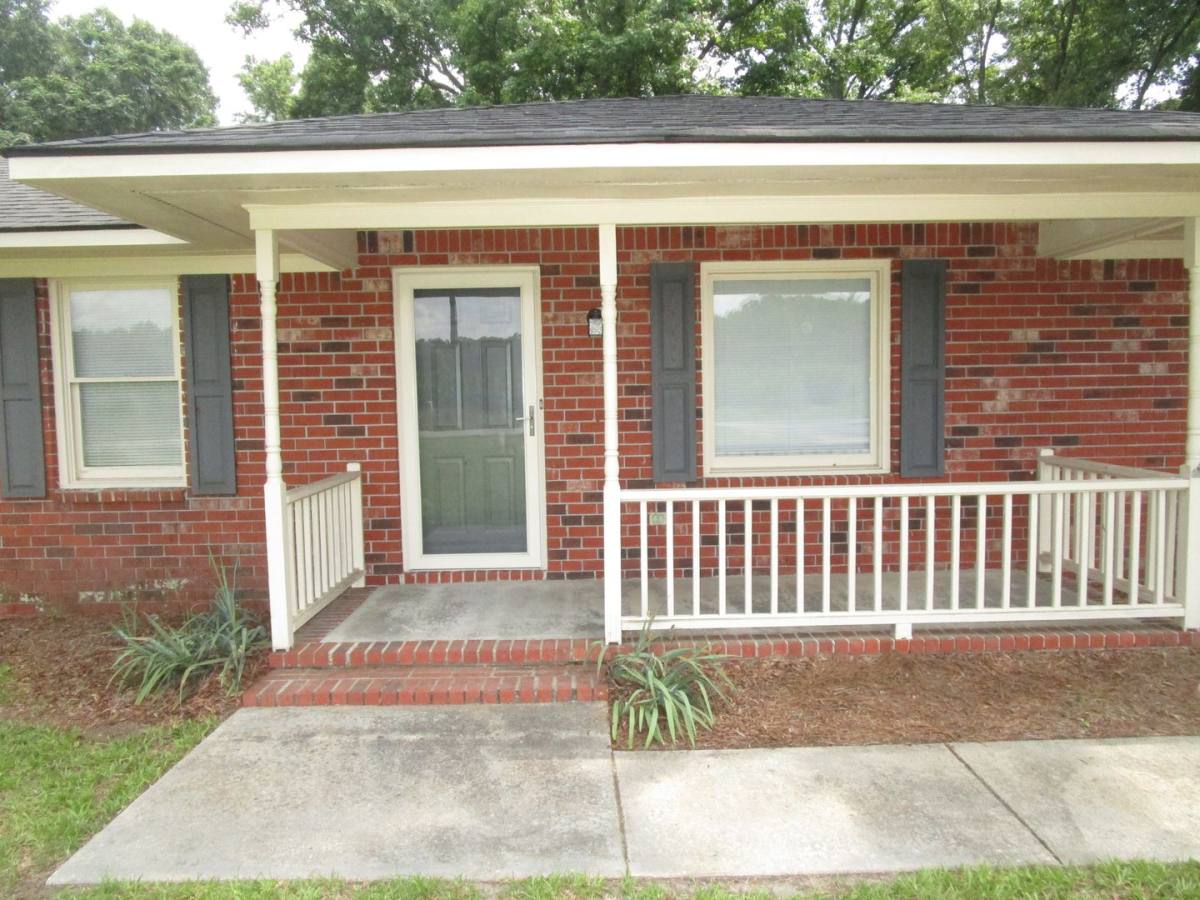 House for rent at 1320 Race Track Rd, Sumter, SC 29153
